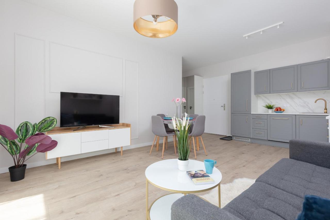 Modern Apartment With Balcony Warsaw Mokotow Aignera By Noclegi Renters Exterior photo